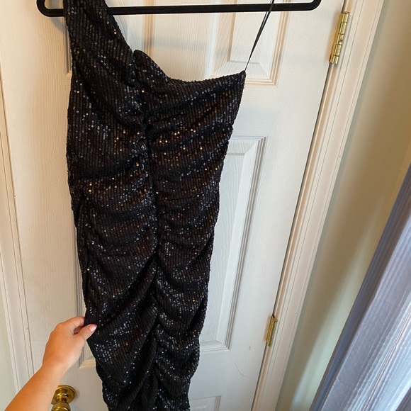 Love by Design Sequins One Shoulder Midi Dress - Picture 6 of 6